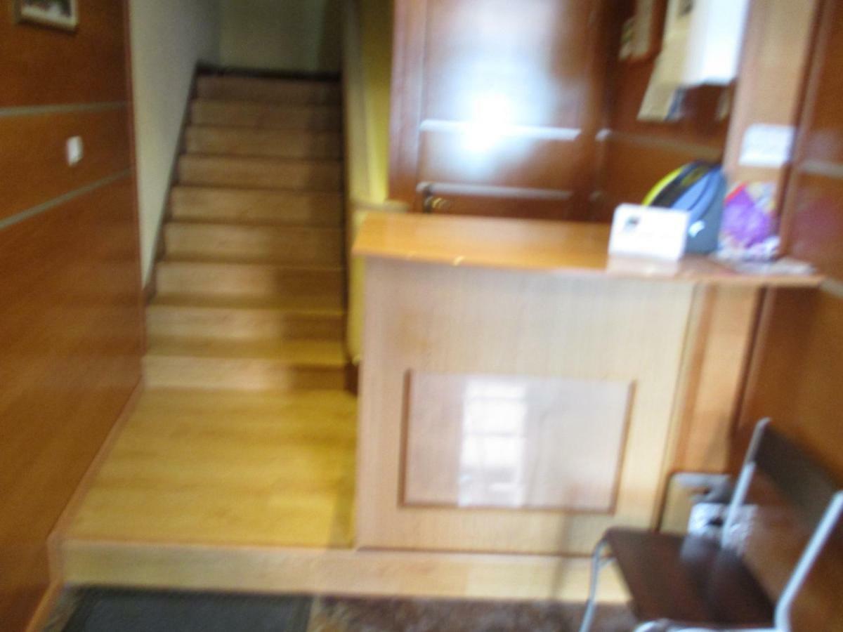 Hostal Becares 팔렌시아 외부 사진
